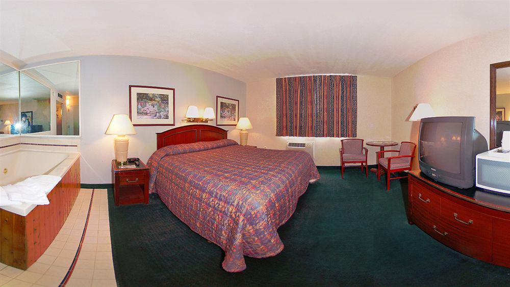 Travelodge By Wyndham Jackson Bagian luar foto